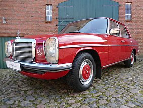 Mercedes Benz 200 W115